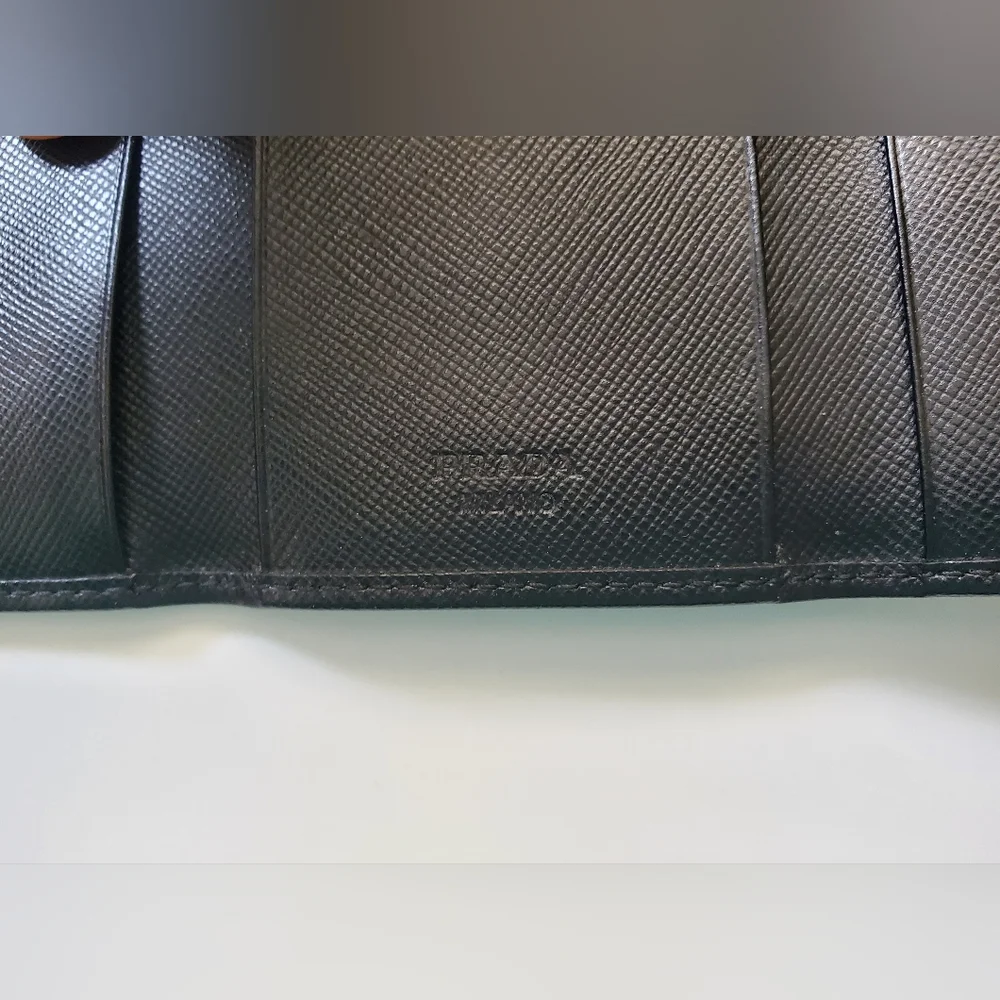 Prada Women's Saffiano Leather Key Holder - Picture 12 of 13